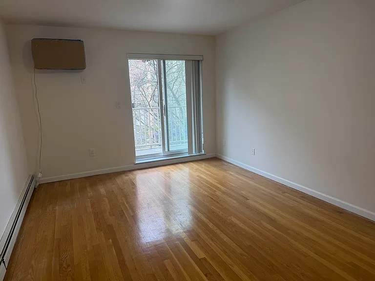 9483 Ridge Blvd #2C — Photo 8