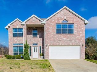 7380 Lake Rock Dr, Fort Worth, TX 76179