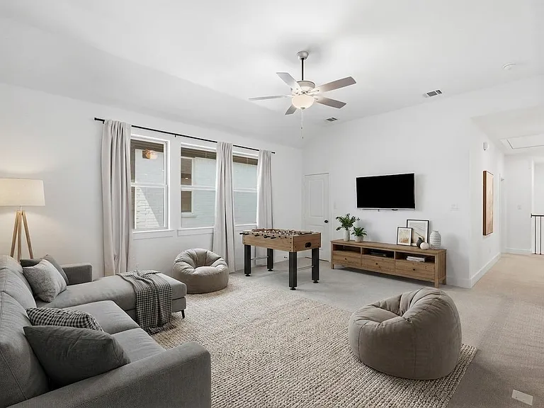 1528 Sandhill Ln — Photo 22
