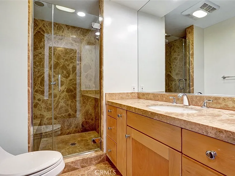 2323 S Beverly Glen Blvd #8 — Photo 31