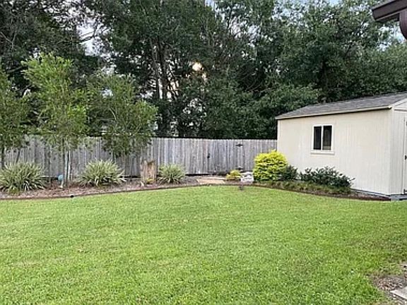 2nd image of 612 Southlake Cir