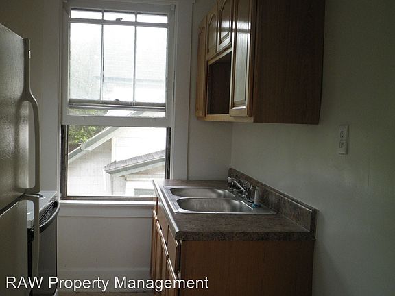 2nd image of 5333 Chapman St #2