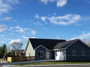 820 Shadow St, Cody, WY 82414