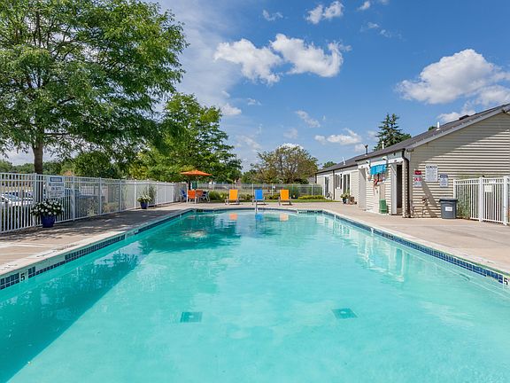 2nd image of 6900 Foxthorn Dr #7133RBV