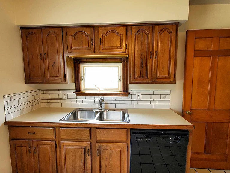 1510 Tuxedo Ave — Photo 11