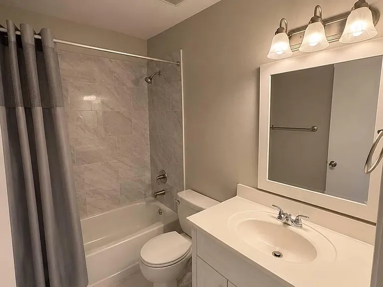 1144 Sawmill Rd #121 — Photo 16