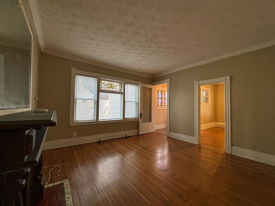 1st image of 14 Rowley St APT C