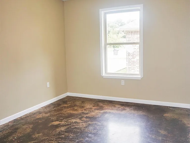 407 E Allen Ave #2 — Photo 6
