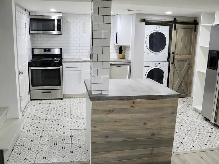 3204 S 1575 E — Photo 33