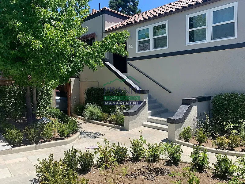 106 Union St #2