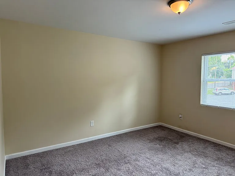 2345 Carmine St — Photo 10
