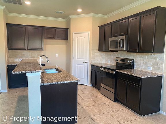 5th image of 5109 Texana Dr