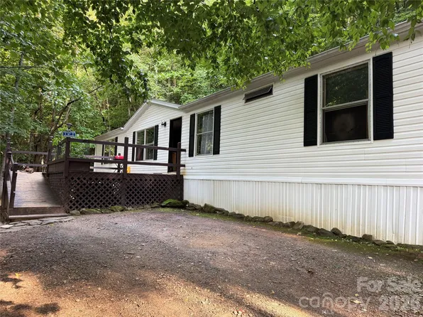 261 Warren Creek Rd, Candler, NC 28715