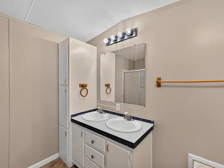 1341 Flying L Ln #10 — Photo 10