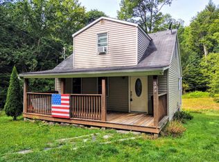 302 Golf Course Rd, Hunlock Creek, PA 18621