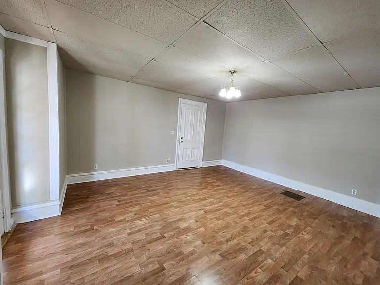 705 E Montgomery St — Photo 11