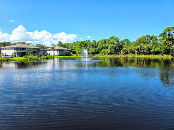 4 Lake Vista Trail #202, Port St Lucie, FL 34952
