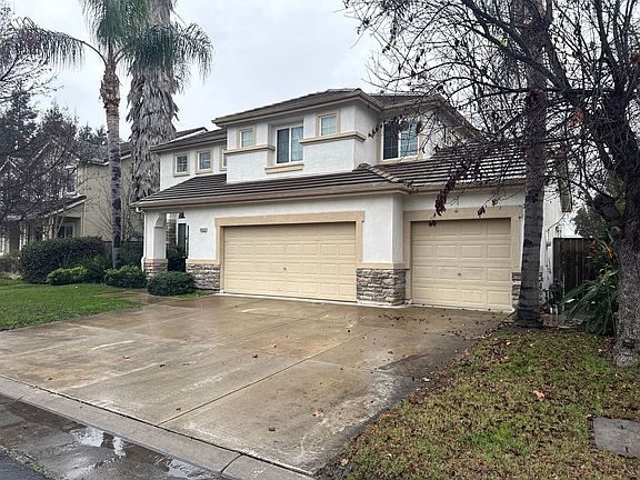 4th image of 4050 Pine Lake Cir
