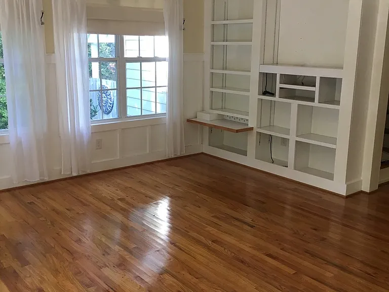 2461 Lyndhurst Ave — Photo 25