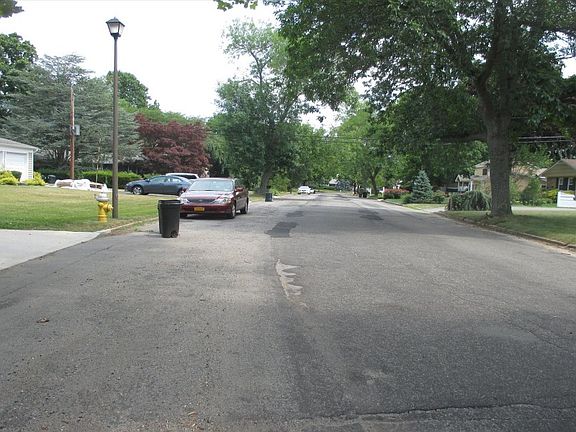 5th image of 9 Manor Ln