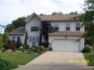 127 Hazelwood Dr, Cranberry Twp, PA 16066