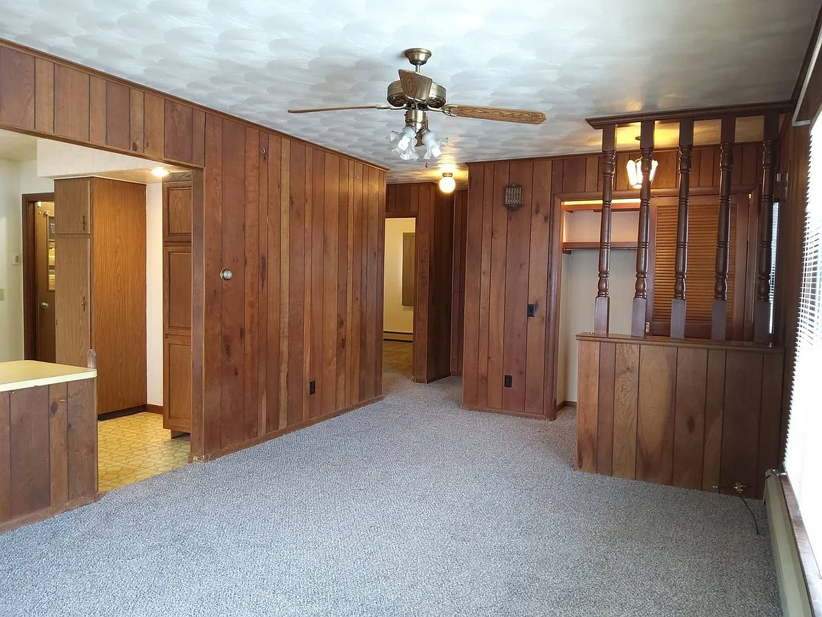 Building Photo - 213 Crystal Valley Dr