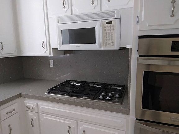 5th image of 6732 Anthony Ave