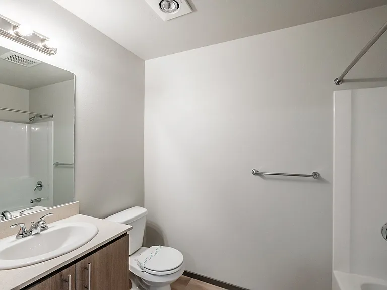 Jefferson Terrace Apartments — Photo 11