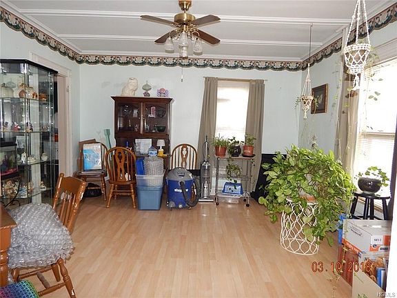 3rd image of 174 Linden Ave