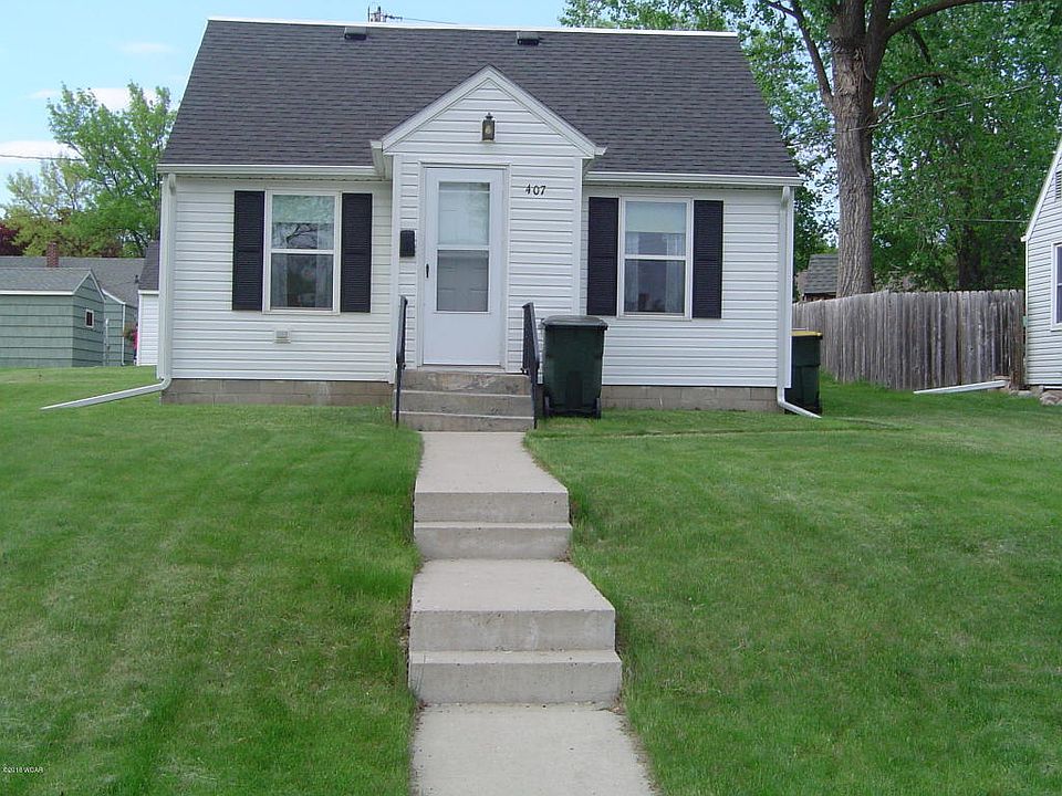 1st image of 407 E Elm St