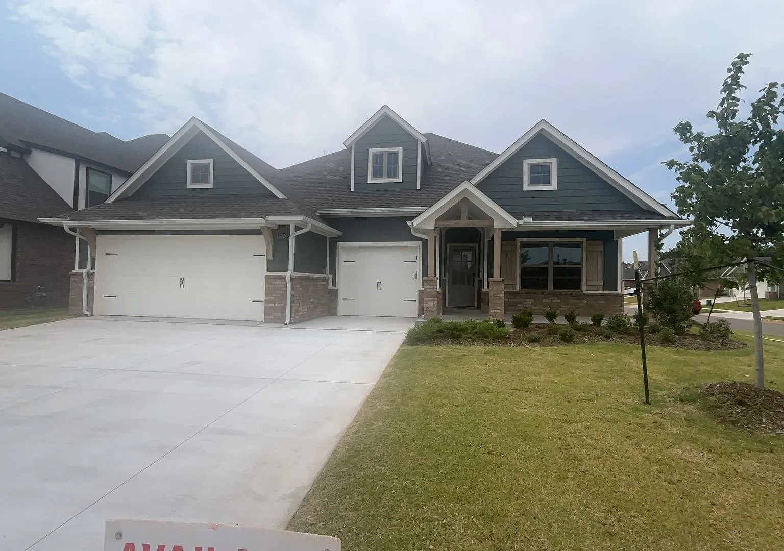 Brand New 4 Bedroom Home with Bonus Room — Photo 1