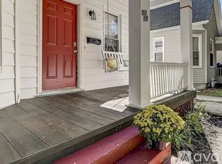 1016 N 8th St, Springfield, IL 62702