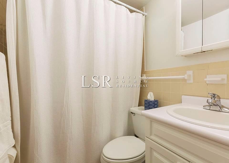 2nd image of 33 Gold St APT 207