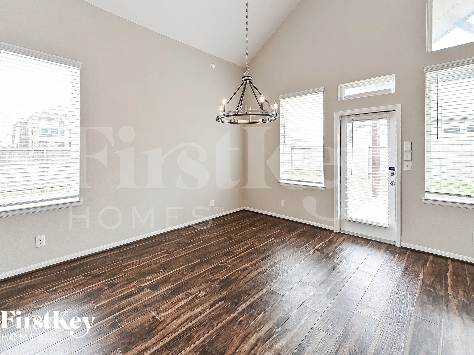 4 bed, 3.5 bath, 3313 sqft, $2,865 — Photo 4