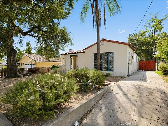 2nd image of 1791 Navarro Ave