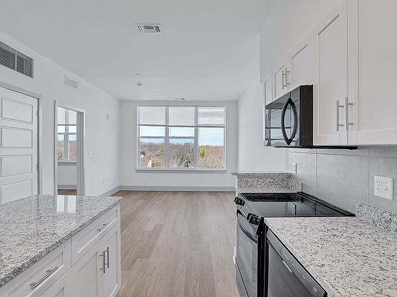 4th image of 19105 Frederick Rd #832c32b27