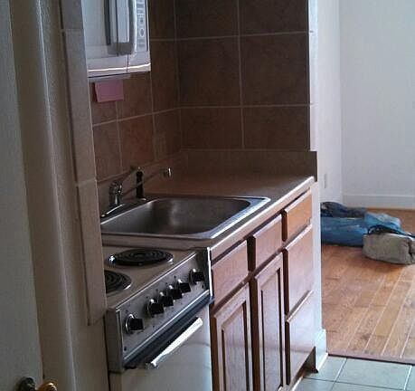 2nd image of 112 N Pattee St APT 203