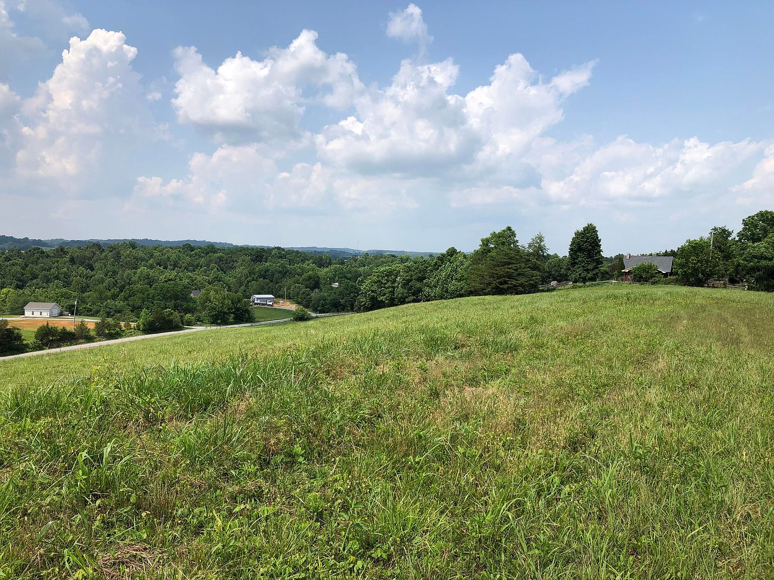 1605 W Allens Bridge Rd, Greeneville, TN 37743 | MLS #9952639 | Zillow