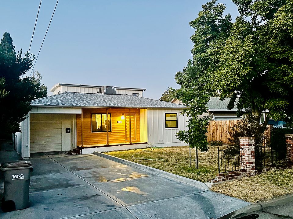 1st image of 628 Welland Way