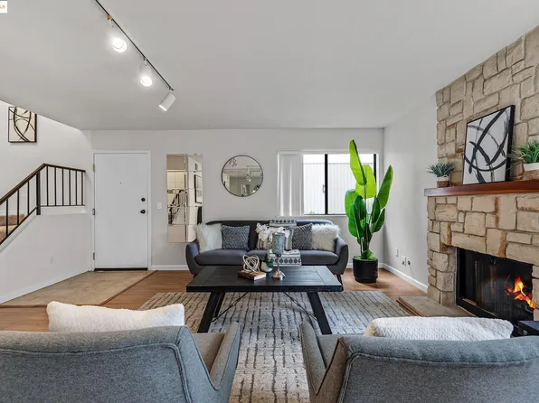 602 Nike APT 4, Hercules, CA 94547