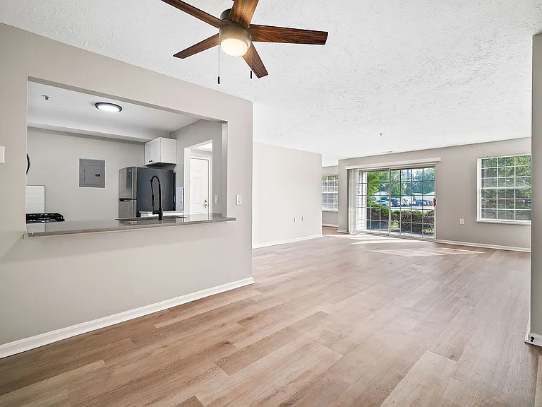 Cherry Tree Village Apartments — Photo 221