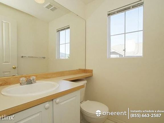 5th image of 5215 236th Pl SE