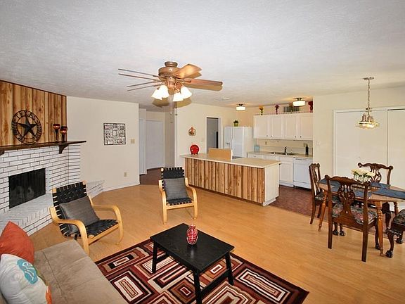 4th image of 5561 Russell Dr