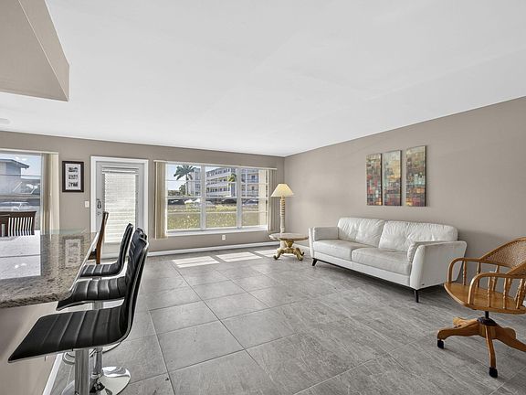 3rd image of 105 Greenbrier C