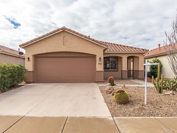 2nd image of 9837 N Majestic Vista Ln