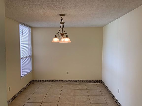 3rd image of 544 Orange Dr APT 21
