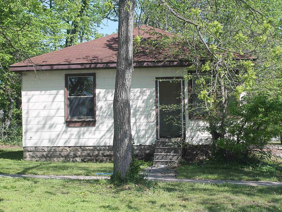1st image of 304 W Pecan St #3