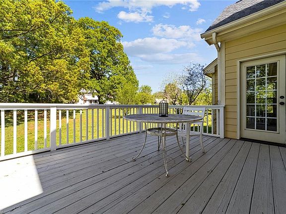 4th image of 6115 Apple Orchard Dr