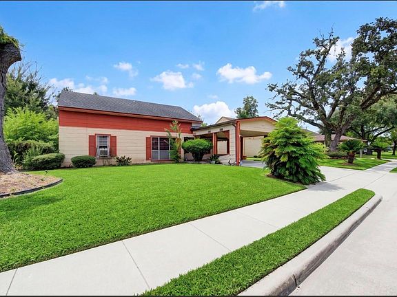 2nd image of 3838 Florinda St