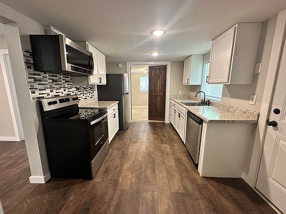 5th image of 1530 Aurora Ave SE
